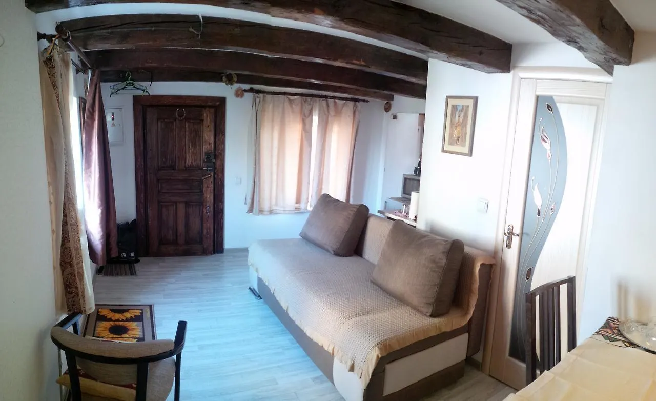 Lviv Amazing Rooftop Apartment Ukrayna