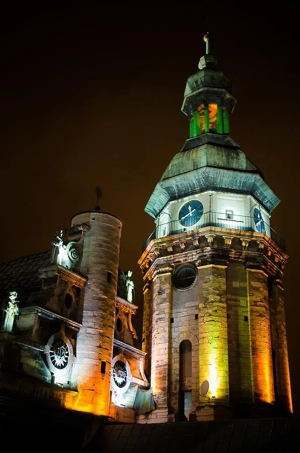 Lviv Amazing Rooftop Apartment Ukrayna