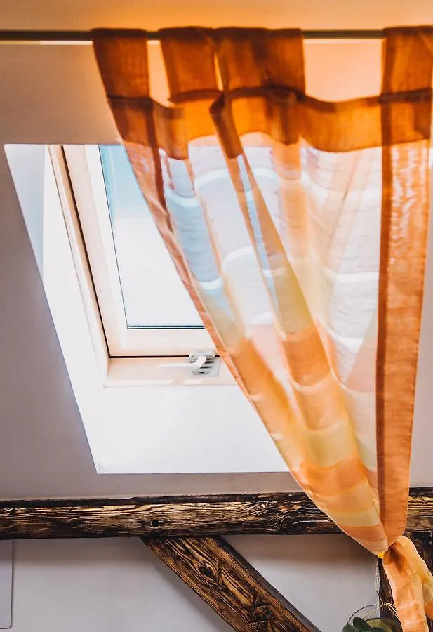 Lviv Amazing Rooftop Apartment 0*,